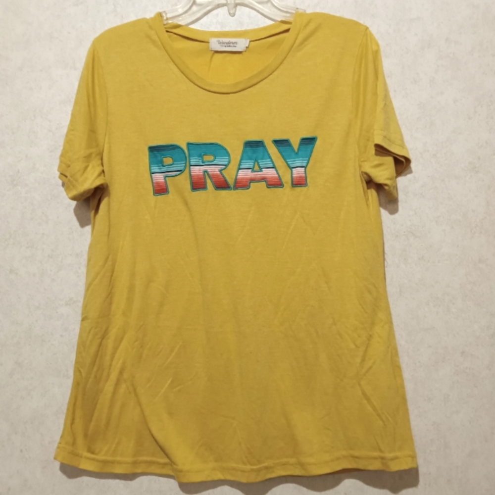 Wanderer "PRAY" apricot yellow (not bright as pictured) size medium. *so soft 🫠